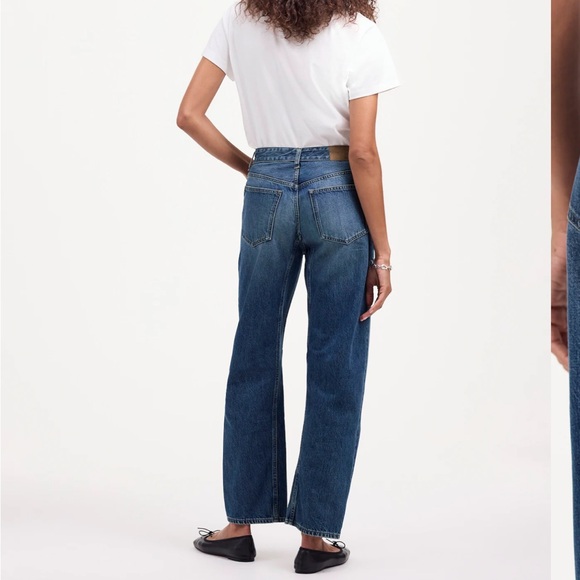 Madewell Darted Barrel Leg Jean (27) - Picture 4 of 14